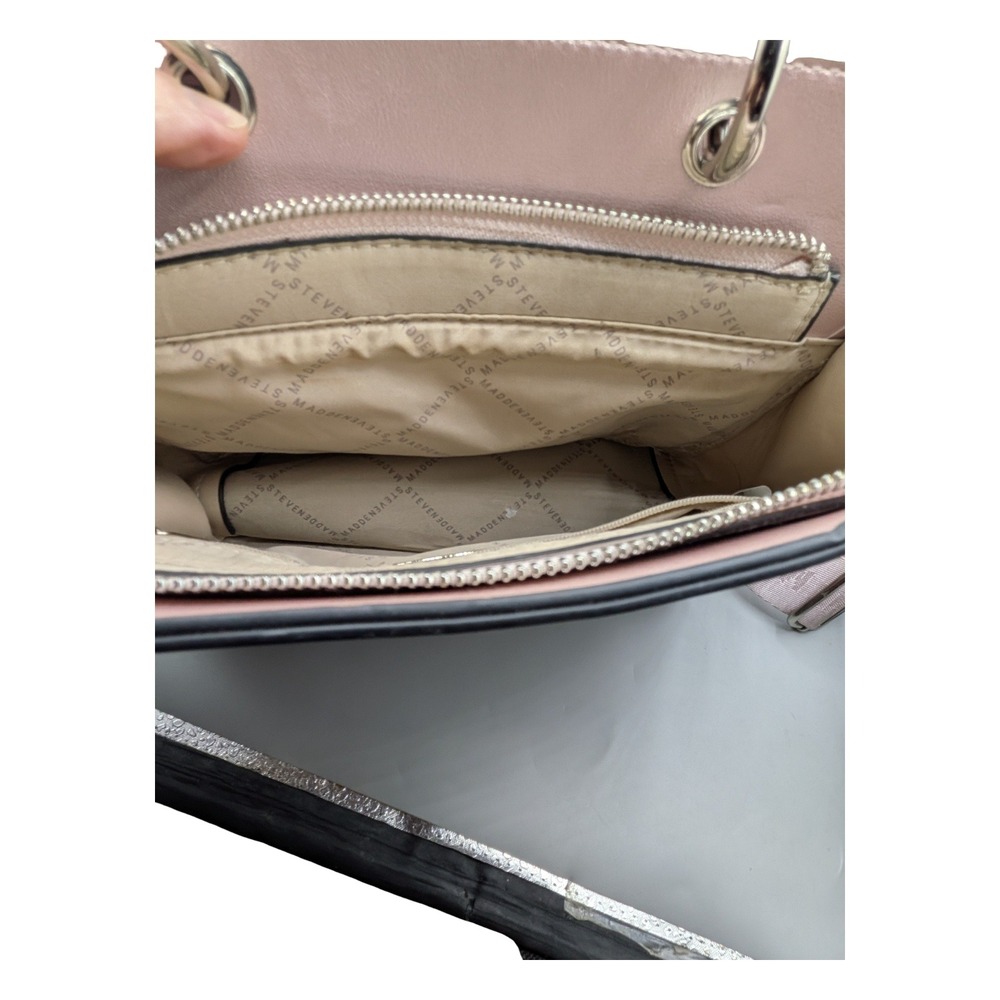 Steve Madden Pink Crossbody Bag with Matching Coin Pouch and Logo Strap - Picture 7 of 7